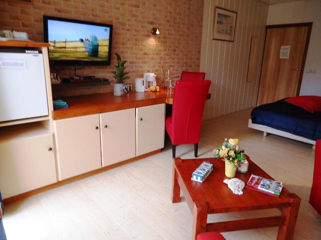 Claes Compaen Hotel Midsland Quarto foto